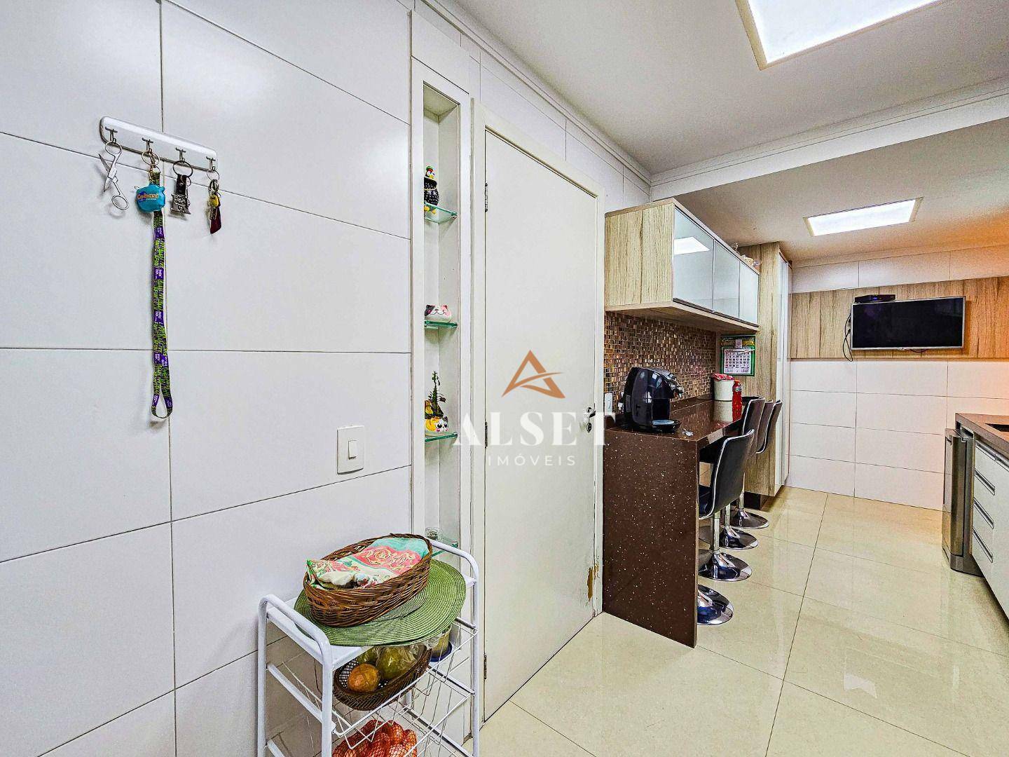 Apartamento à venda com 3 quartos, 154m² - Foto 25