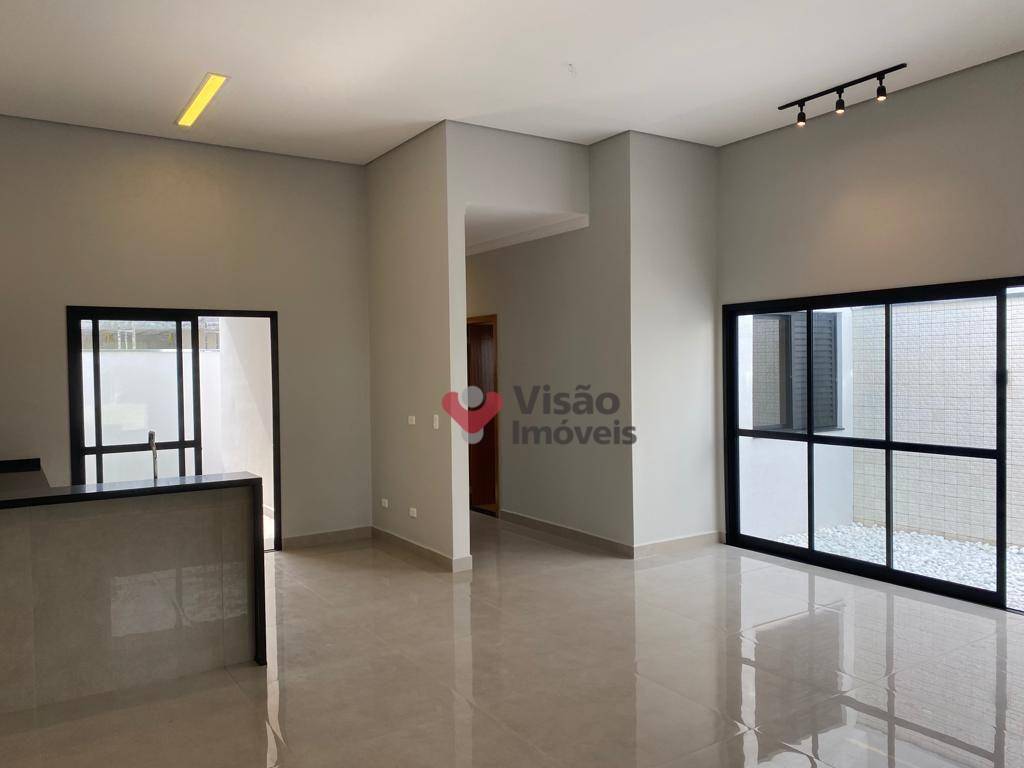 Casa à venda com 3 quartos, 124m² - Foto 3