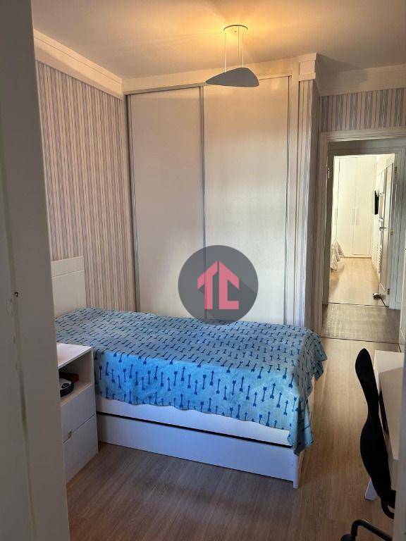 Apartamento à venda com 4 quartos, 181m² - Foto 19