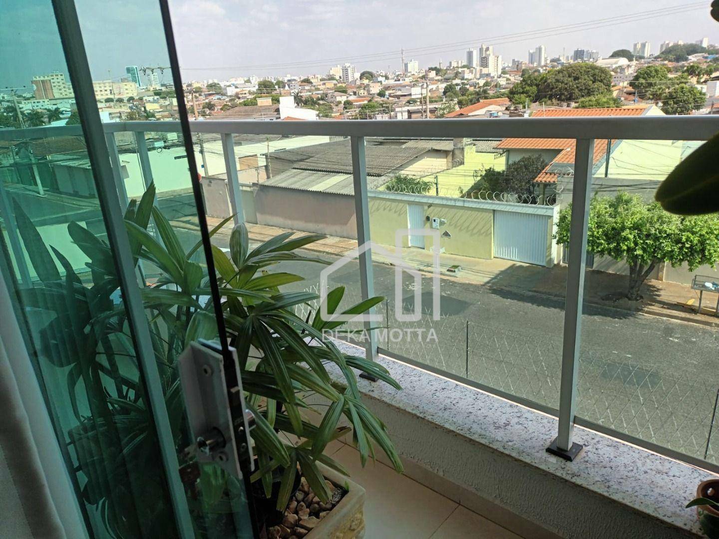 Apartamento à venda com 3 quartos, 86m² - Foto 1