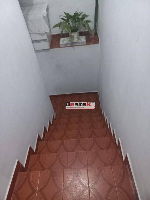 Sobrado à venda com 3 quartos, 350m² - Foto 11