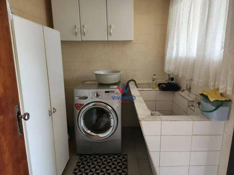 Casa à venda com 3 quartos, 300m² - Foto 14