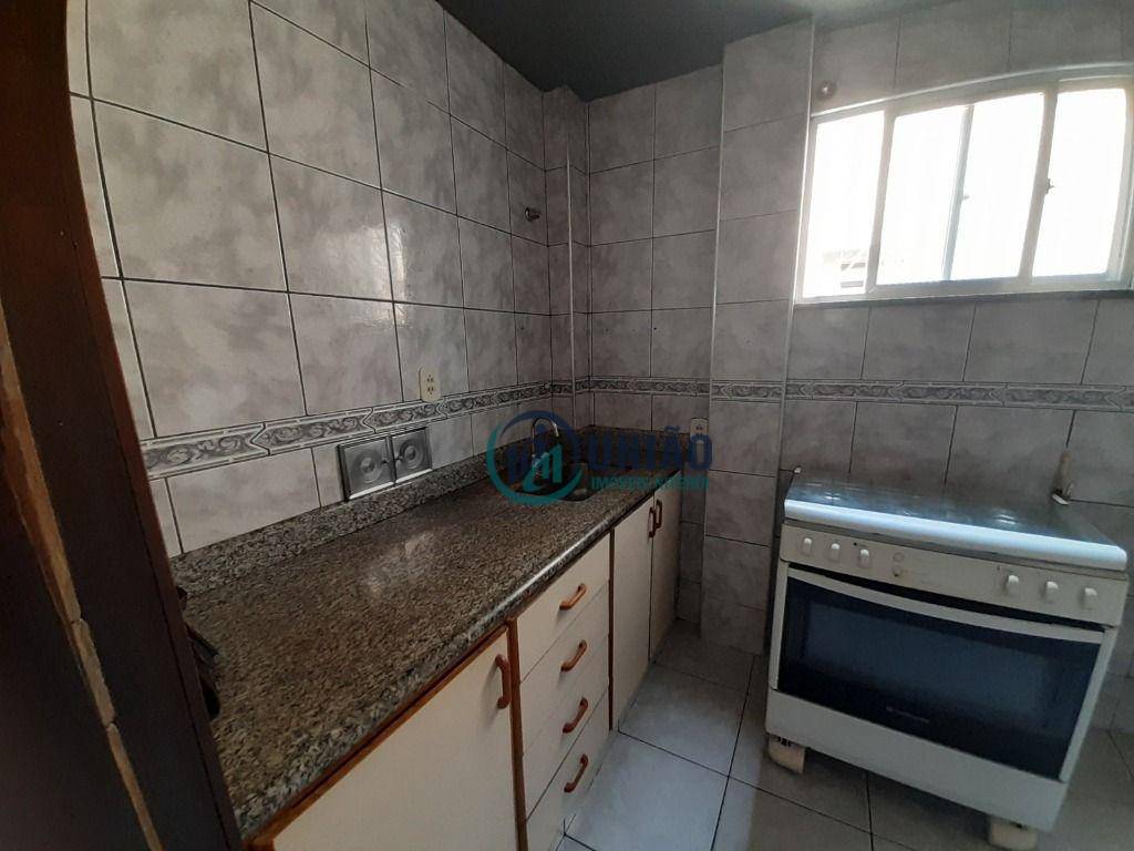 Apartamento à venda com 2 quartos, 70m² - Foto 12