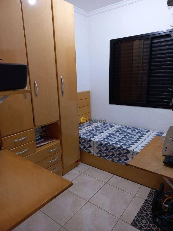 Apartamento à venda com 3 quartos, 72m² - Foto 25