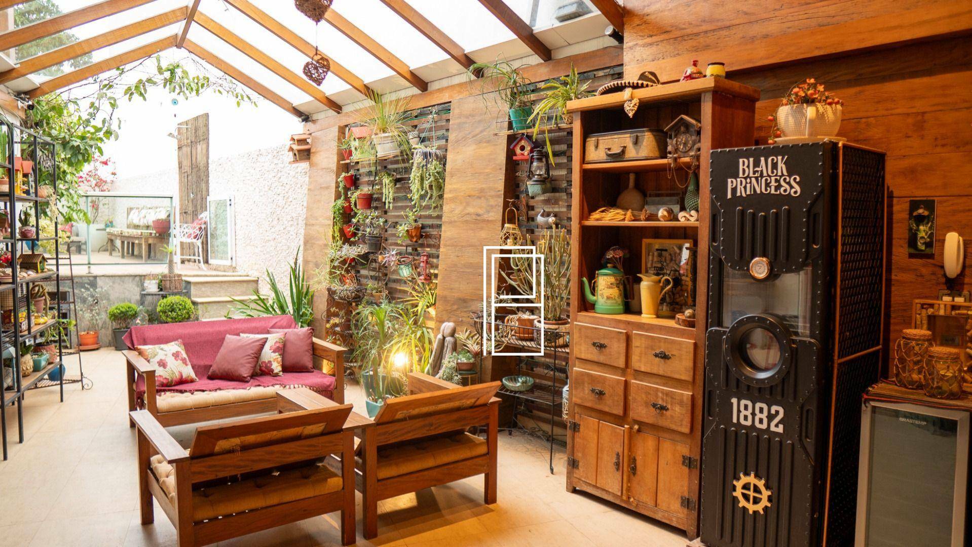 Casa à venda com 4 quartos, 300m² - Foto 16