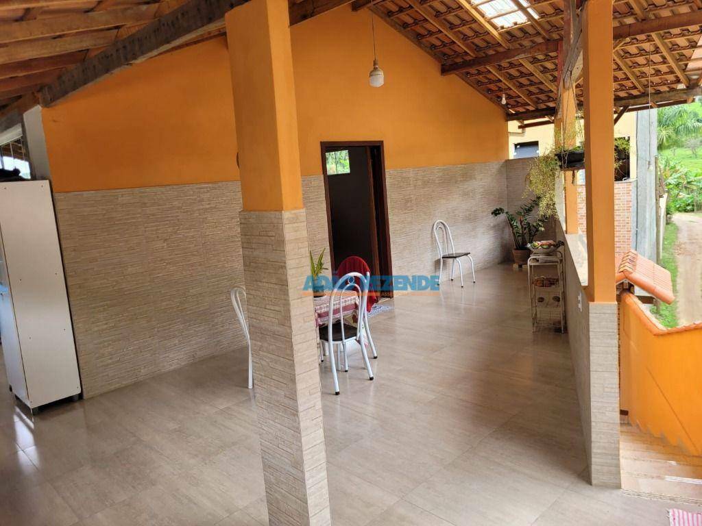 Chácara à venda com 2 quartos, 156m² - Foto 13