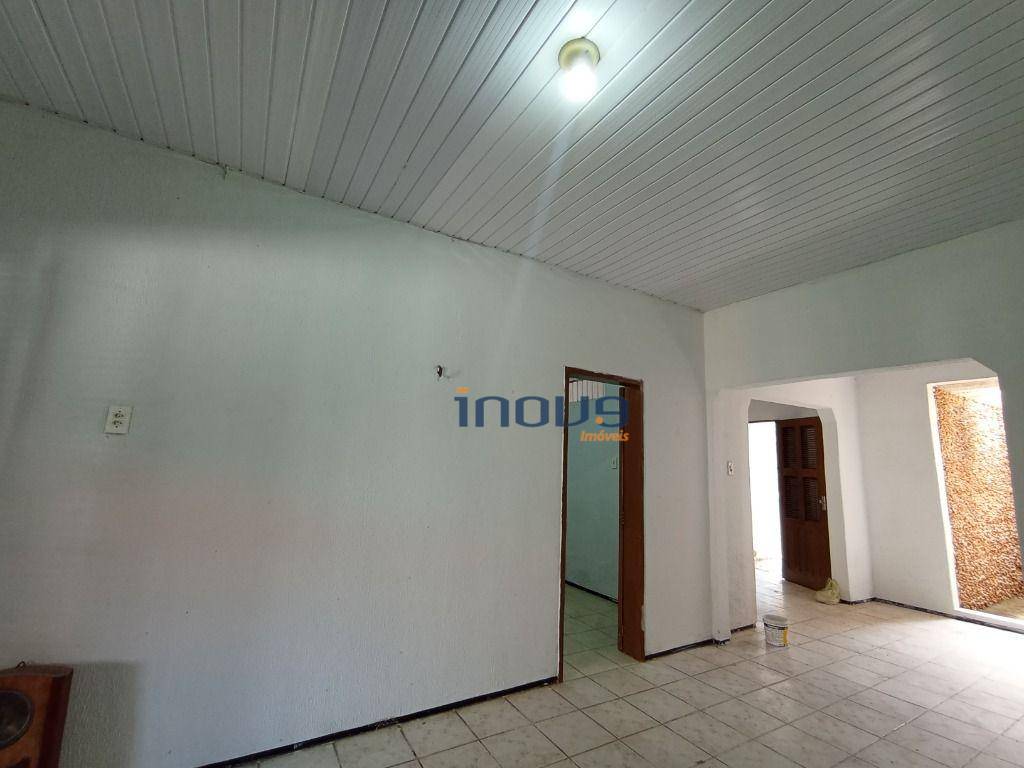 Casa à venda com 4 quartos, 120m² - Foto 4