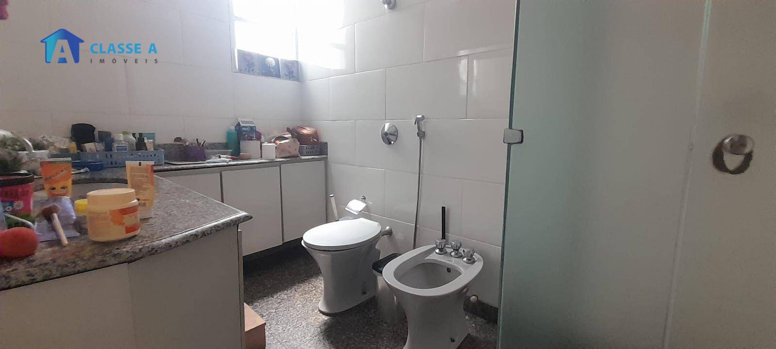 Apartamento à venda com 3 quartos, 124m² - Foto 19