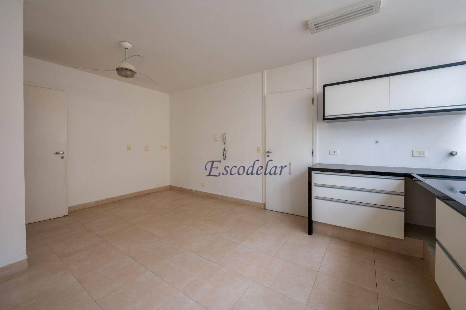 Apartamento à venda com 3 quartos, 240m² - Foto 23