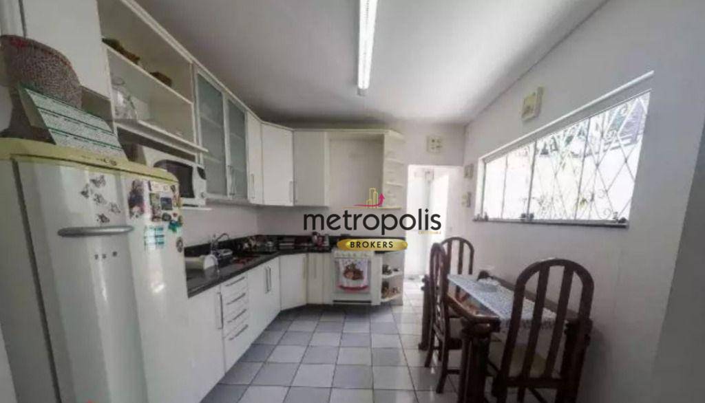 Sobrado para alugar com 5 quartos, 168m² - Foto 7