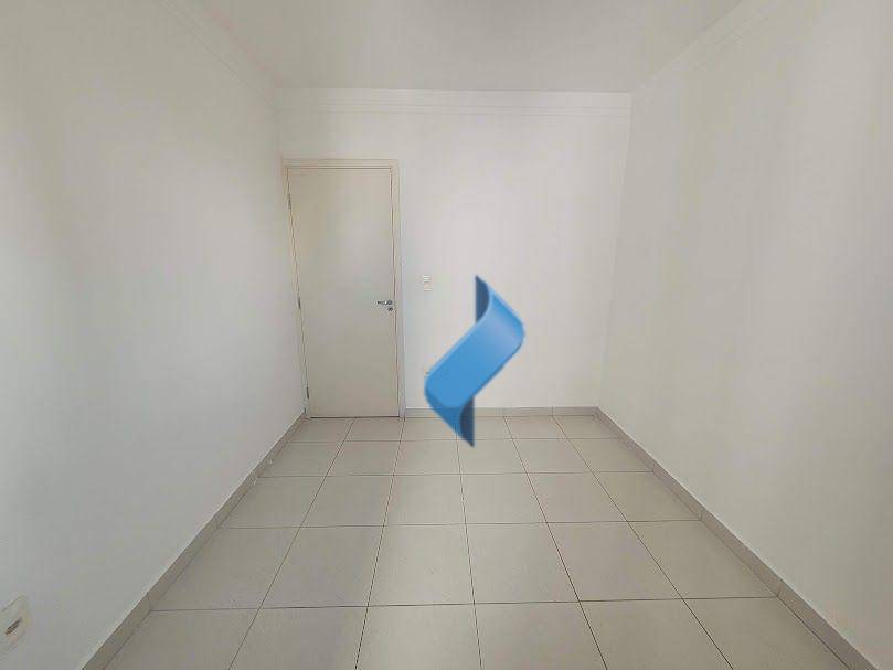 Apartamento para alugar com 3 quartos, 90m² - Foto 13