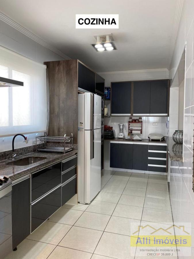 Apartamento à venda com 3 quartos, 144m² - Foto 11