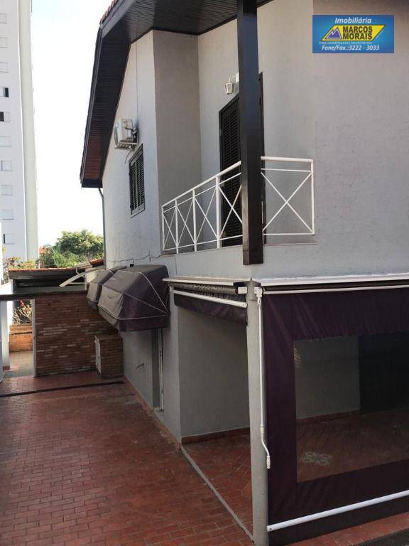 Casa à venda com 4 quartos, 185m² - Foto 3