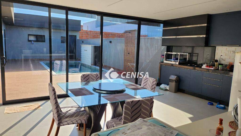 Casa de Condomínio à venda com 3 quartos, 209m² - Foto 5