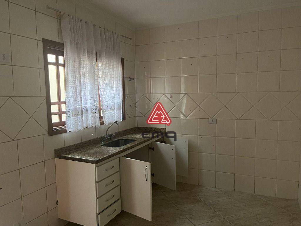 Sobrado para alugar com 3 quartos, 180m² - Foto 22