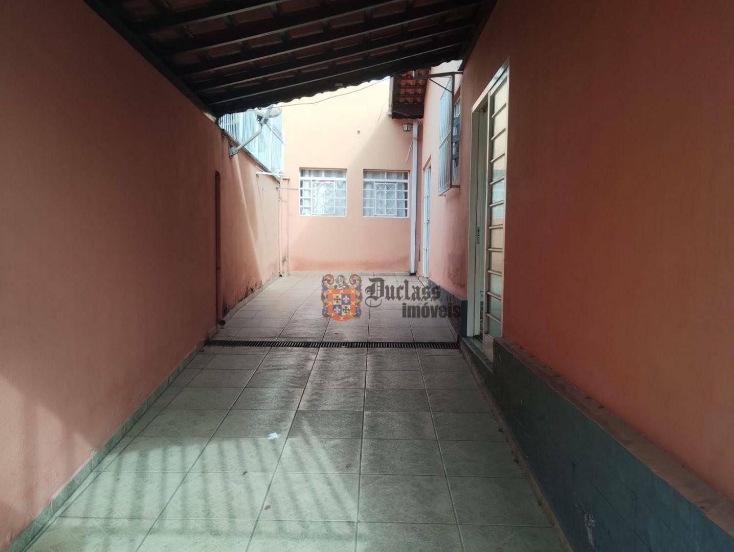 Casa à venda com 5 quartos, 165m² - Foto 9
