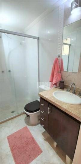 Apartamento à venda com 2 quartos, 70m² - Foto 13