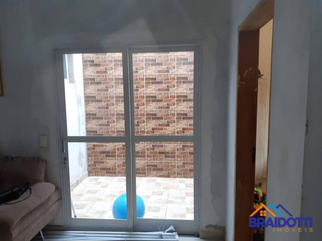 Casa à venda com 4 quartos, 195m² - Foto 17