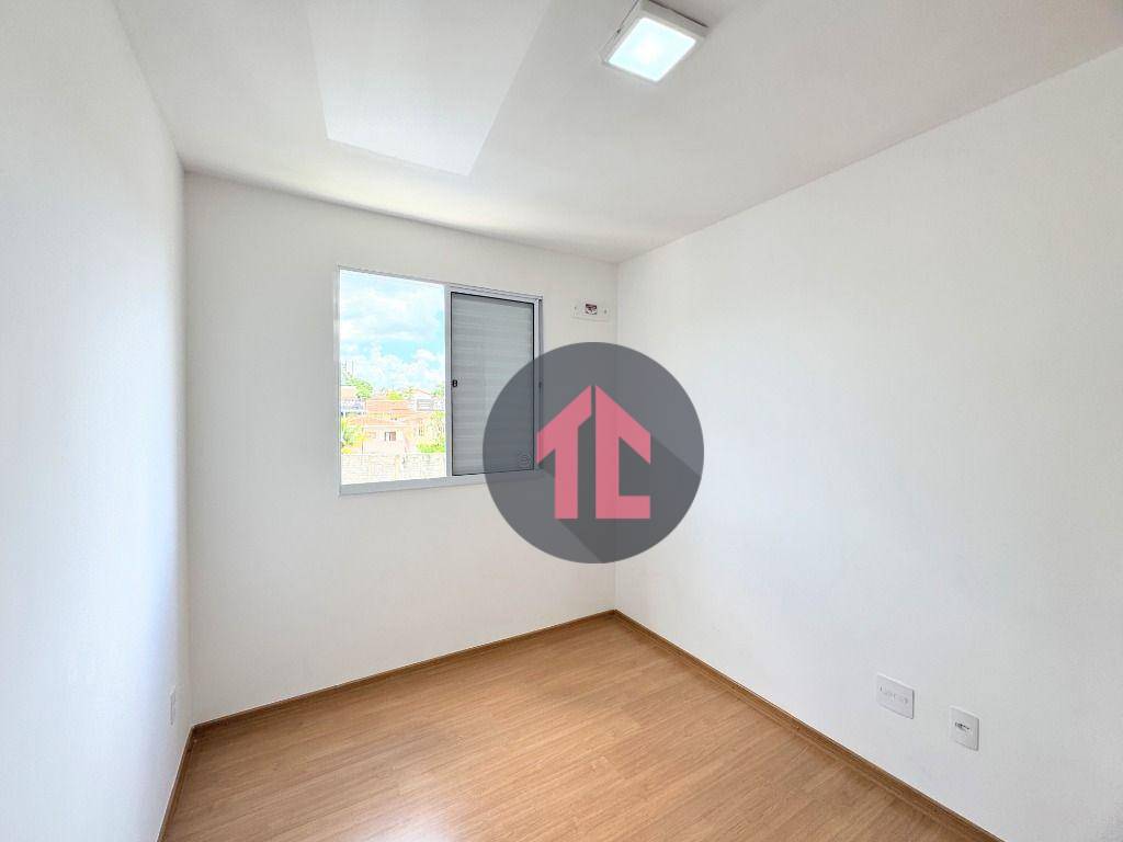 Apartamento para alugar com 2 quartos, 43m² - Foto 12