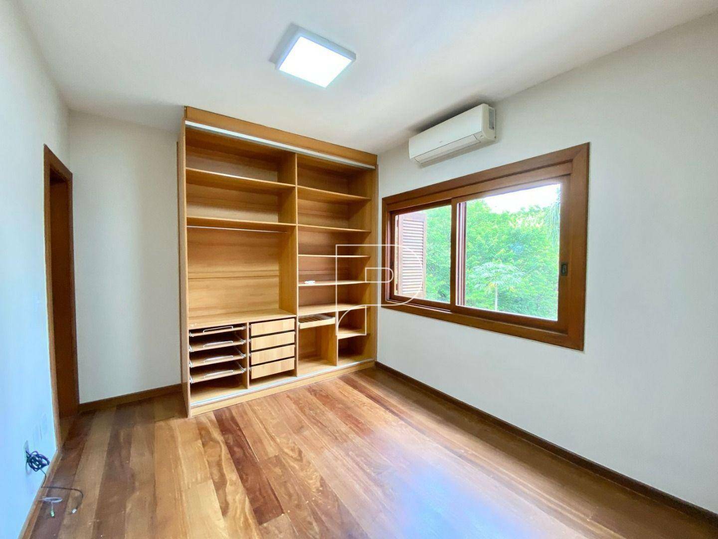 Casa de Condomínio para alugar com 4 quartos, 550m² - Foto 30