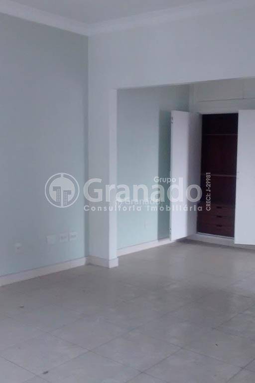 Casa à venda com 8 quartos, 550m² - Foto 10