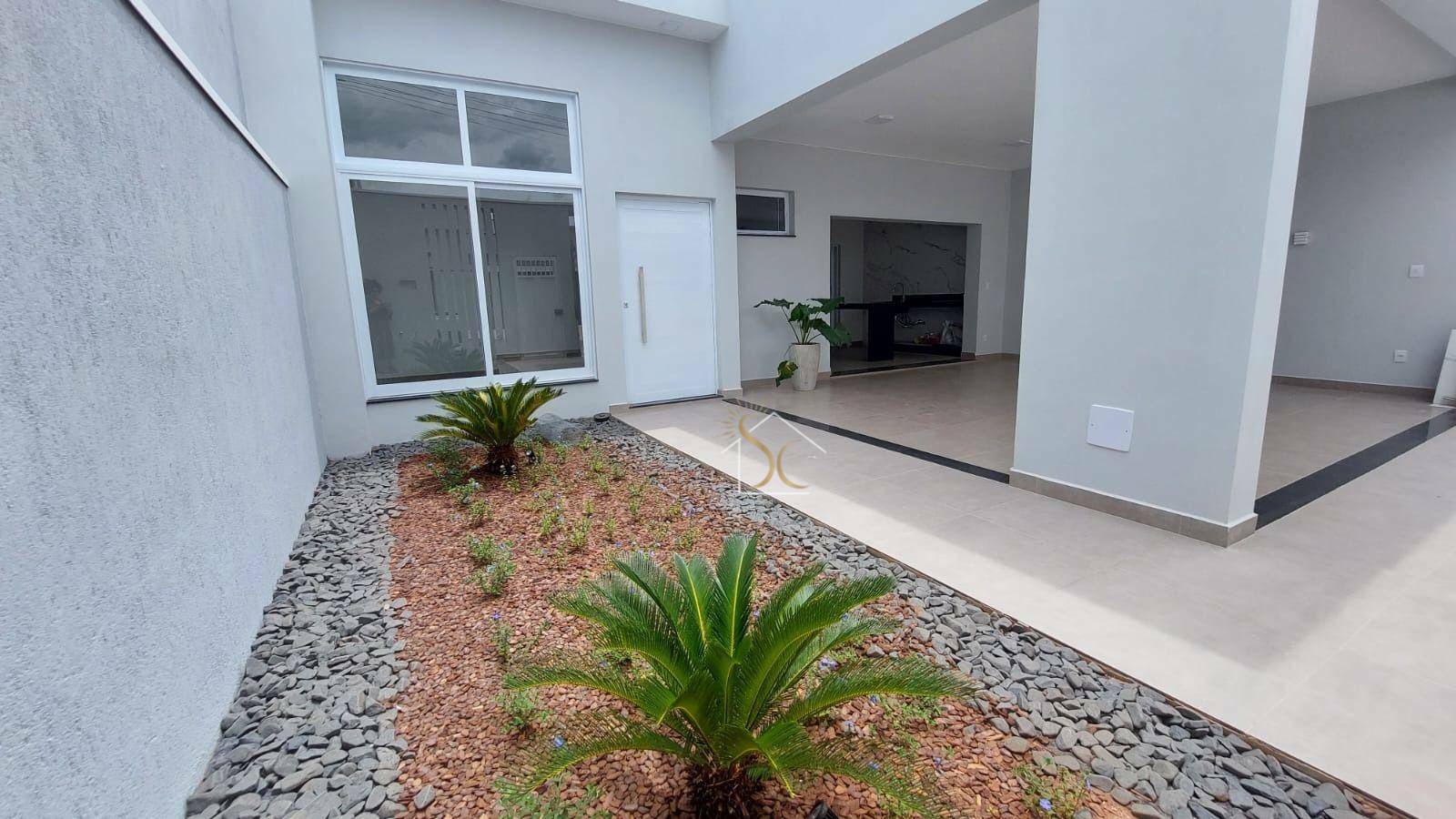 Casa à venda com 3 quartos, 180m² - Foto 2