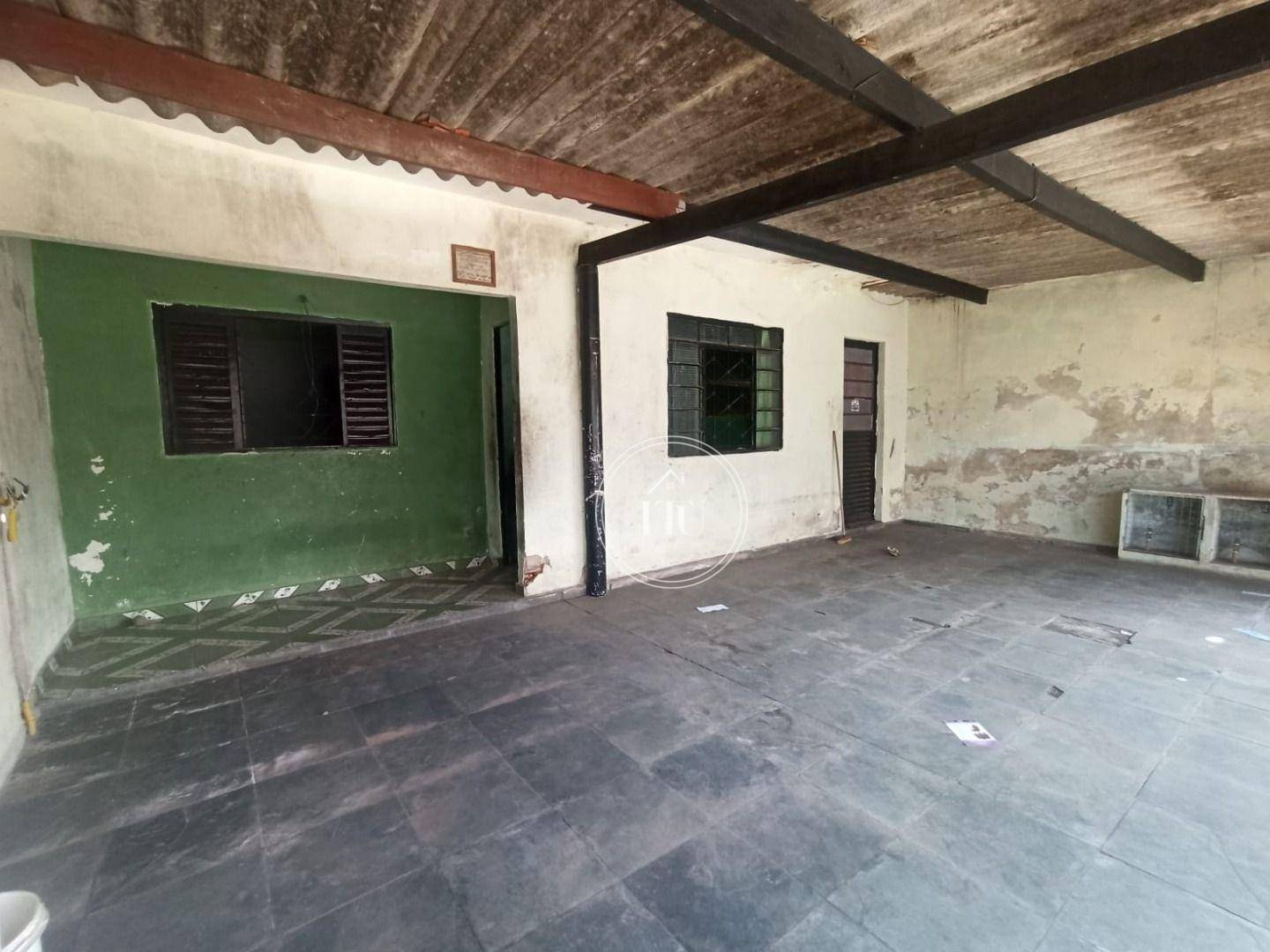 Casa à venda com 2 quartos, 124m² - Foto 2