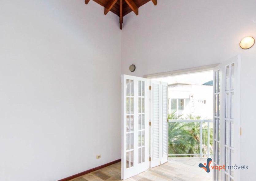 Sobrado à venda com 4 quartos, 350m² - Foto 9