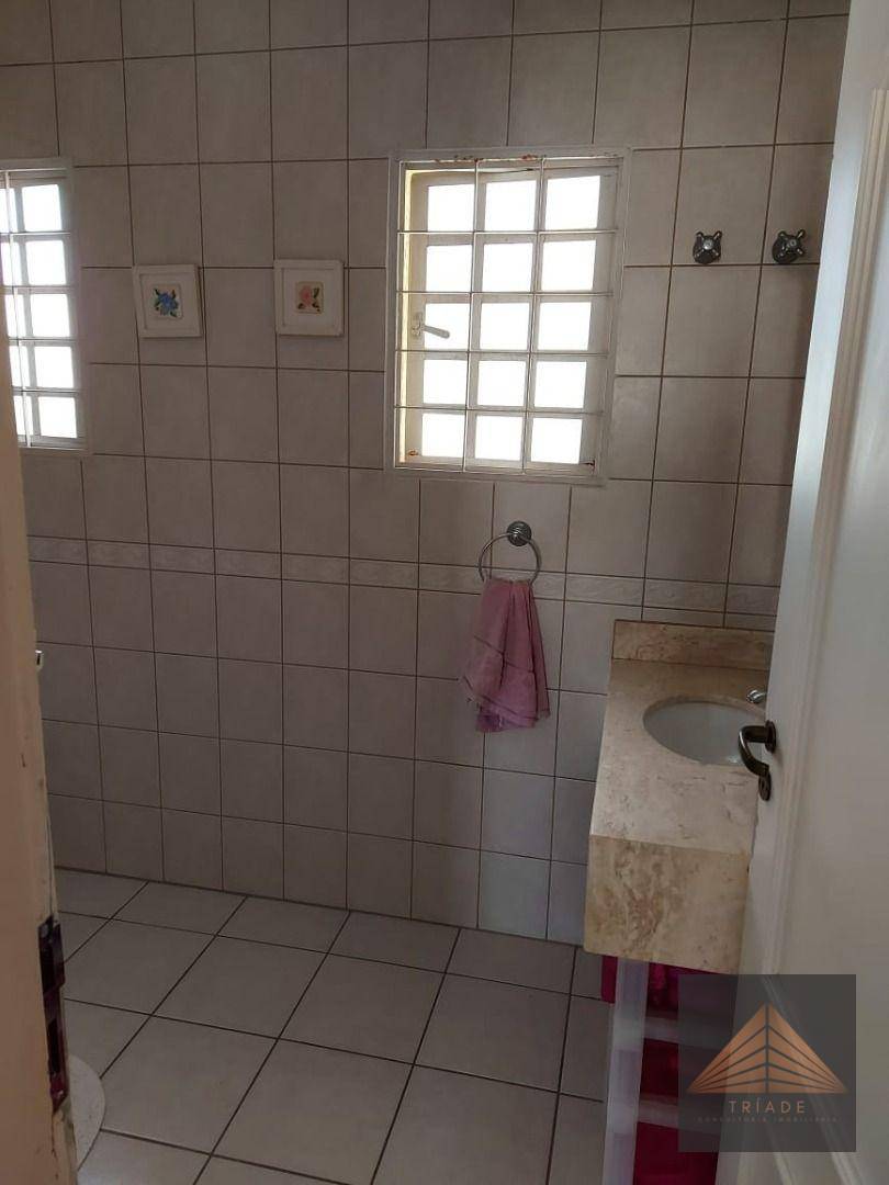 Casa de Condomínio à venda com 3 quartos, 200m² - Foto 9