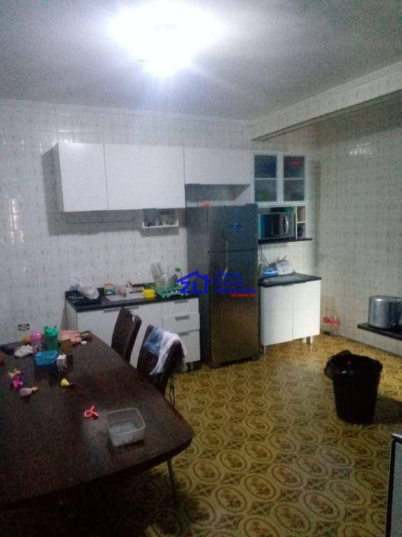 Sobrado à venda com 2 quartos, 140m² - Foto 11