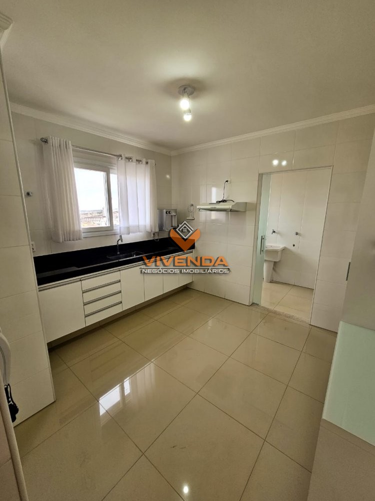 Apartamento à venda com 2 quartos, 70m² - Foto 8