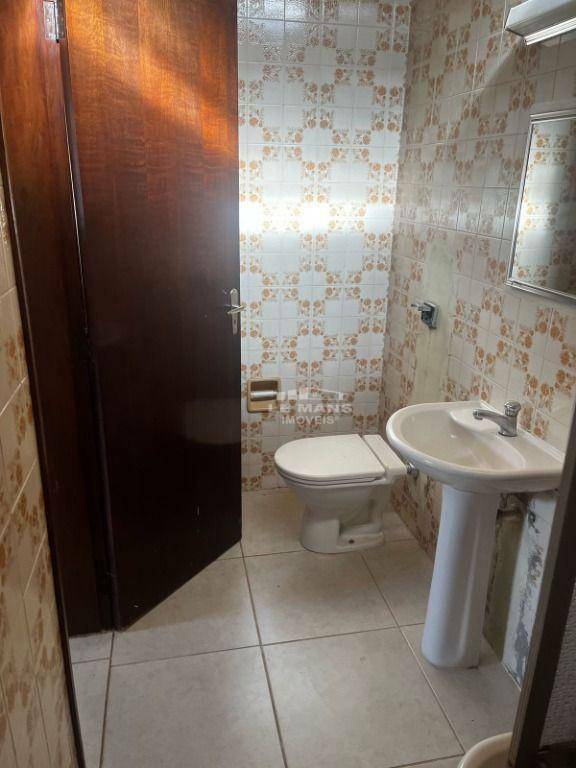 Casa à venda com 3 quartos, 180m² - Foto 22