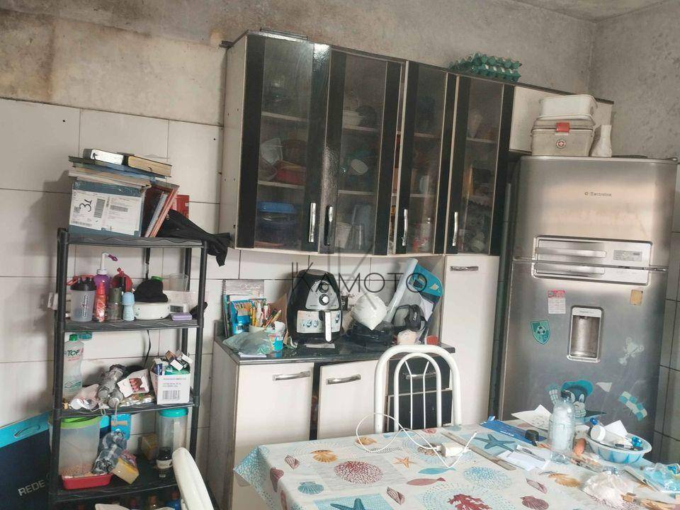 Sobrado à venda com 3 quartos, 1m² - Foto 9