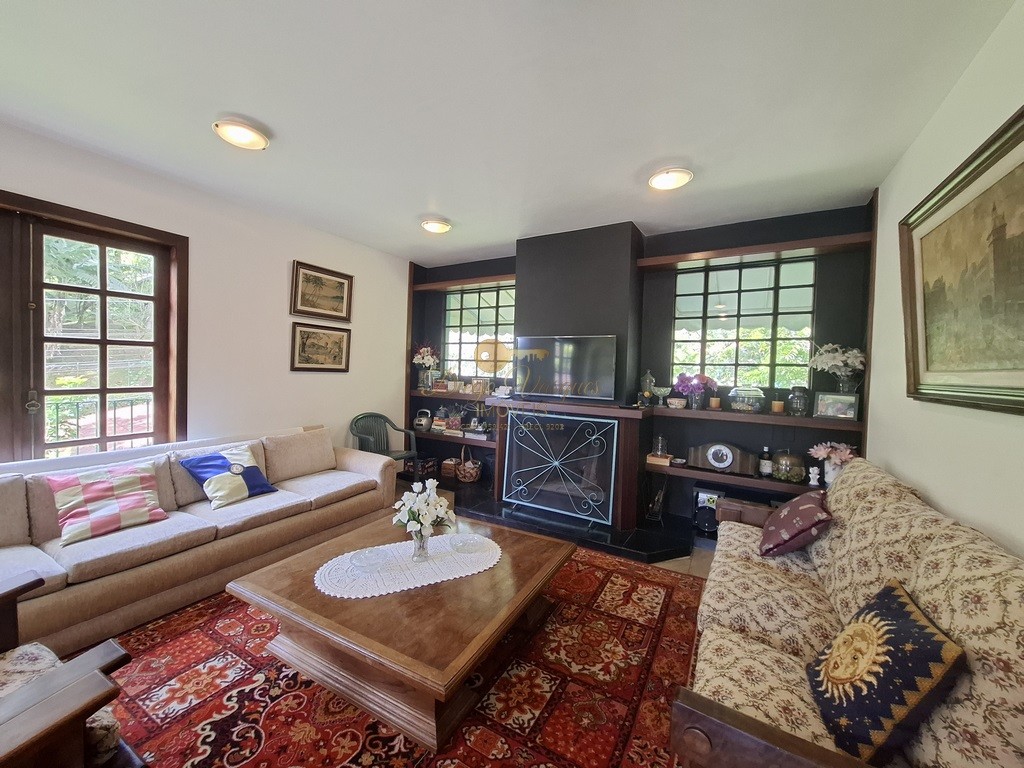 Casa de Condomínio à venda com 5 quartos, 980m² - Foto 4