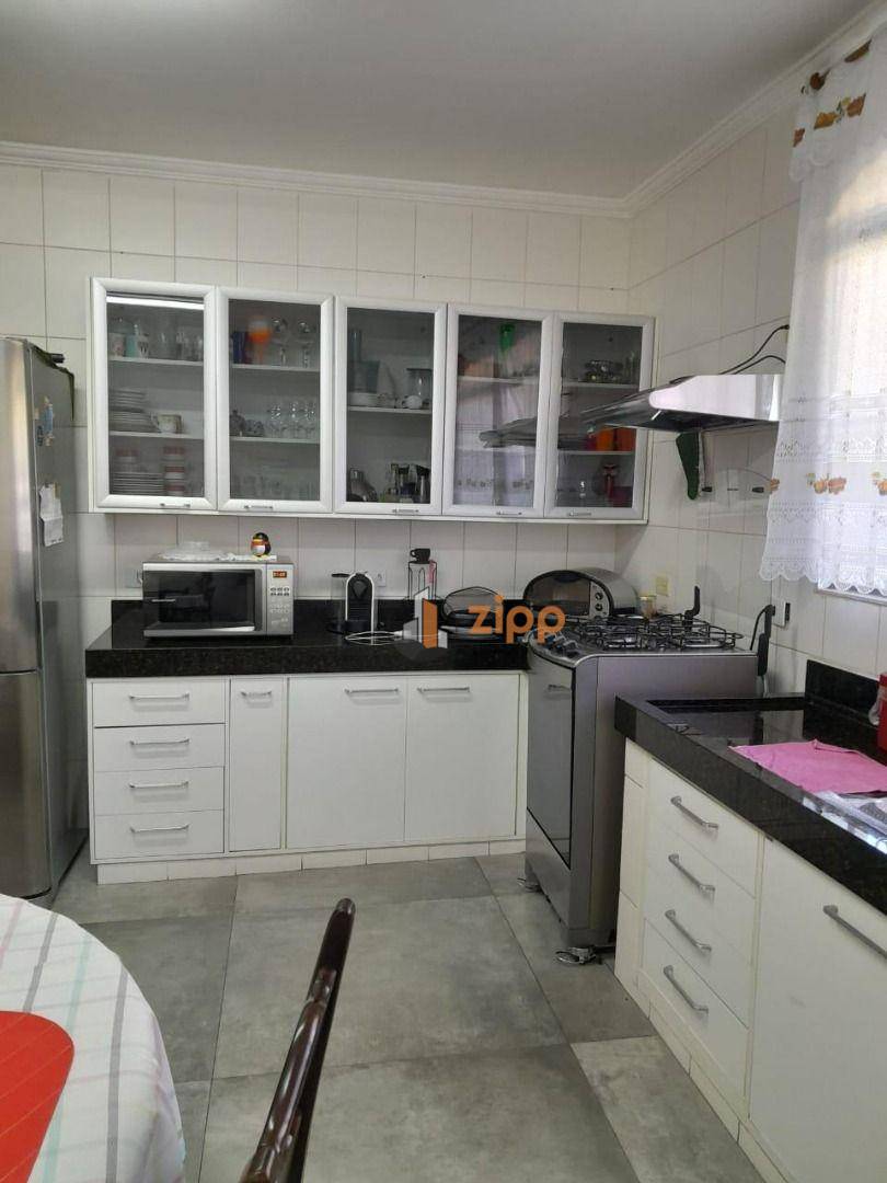 Sobrado à venda com 3 quartos, 200m² - Foto 22