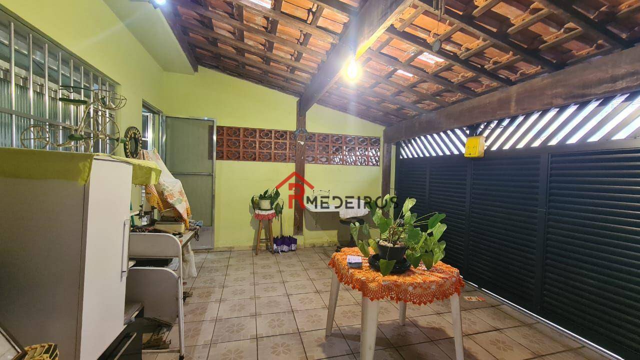 Casa à venda com 2 quartos, 96m² - Foto 2