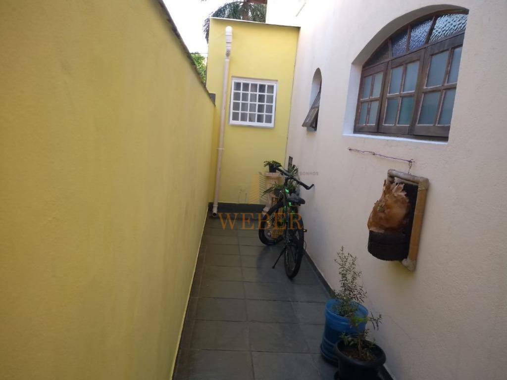 Sobrado à venda com 3 quartos, 170m² - Foto 4