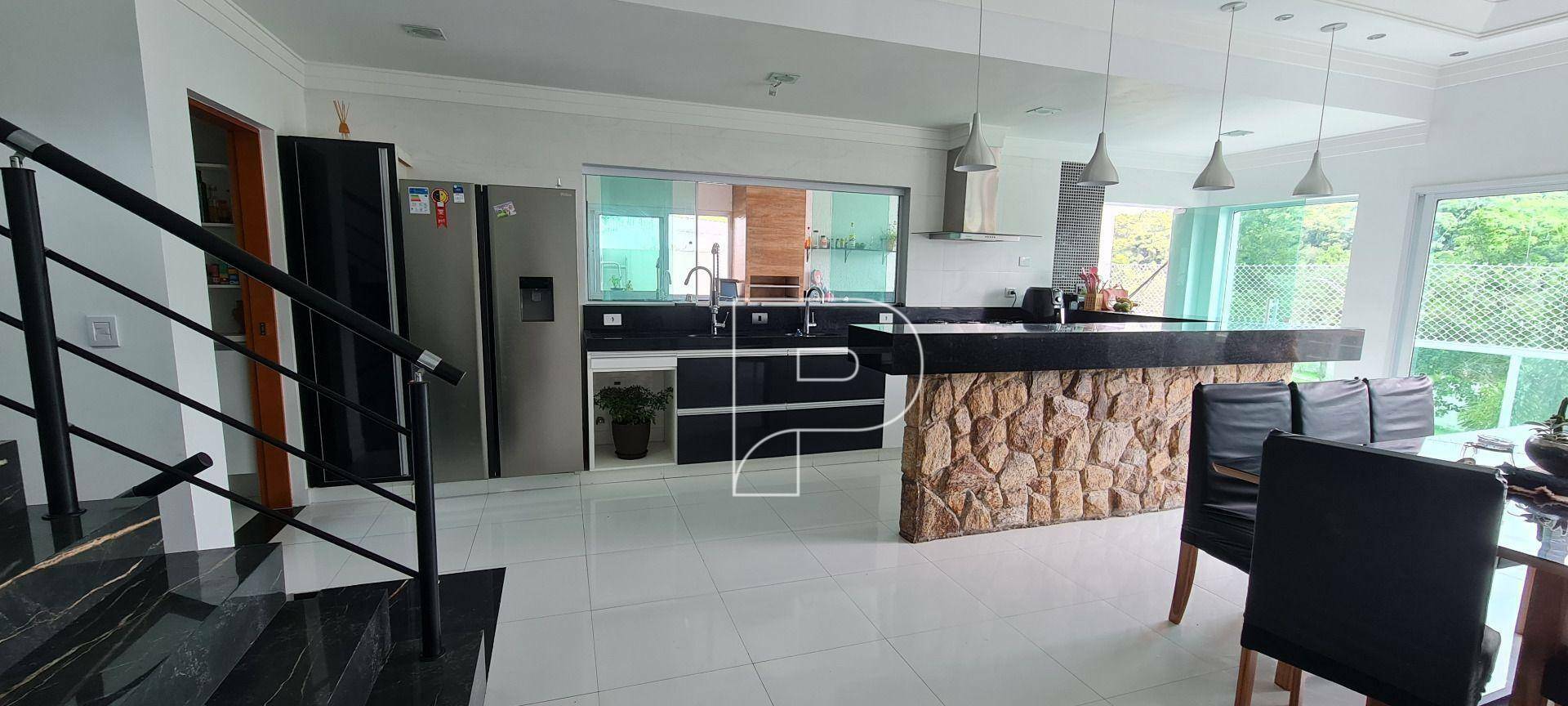 Casa de Condomínio à venda com 4 quartos, 298m² - Foto 4