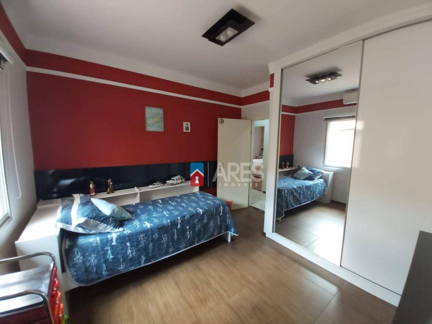 Casa à venda com 3 quartos, 230m² - Foto 10