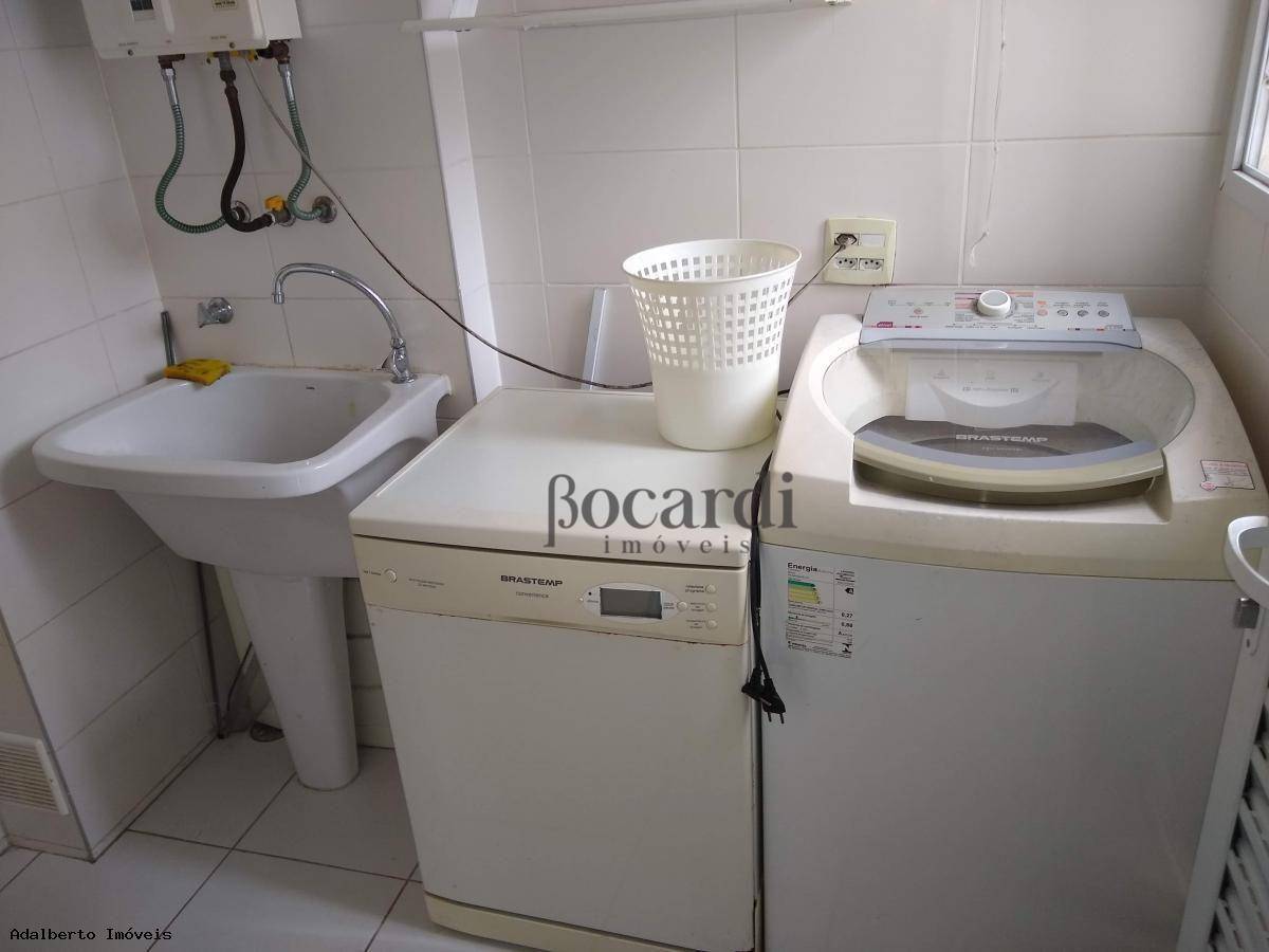 Apartamento à venda com 3 quartos, 97m² - Foto 11