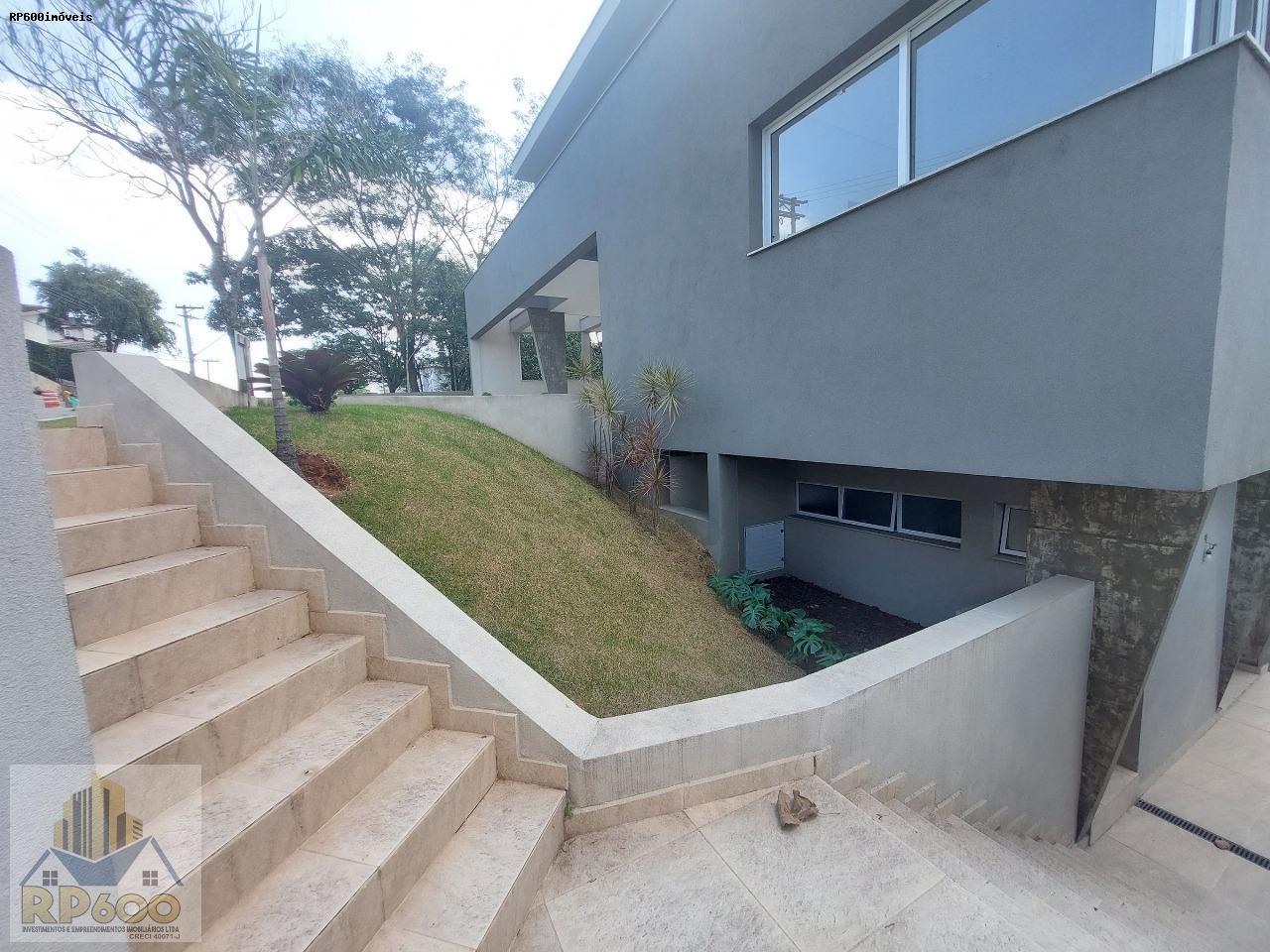 Casa de Condomínio à venda com 3 quartos, 286m² - Foto 3