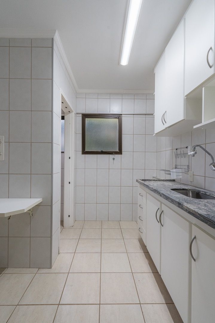 Apartamento à venda com 1 quarto, 48m² - Foto 11