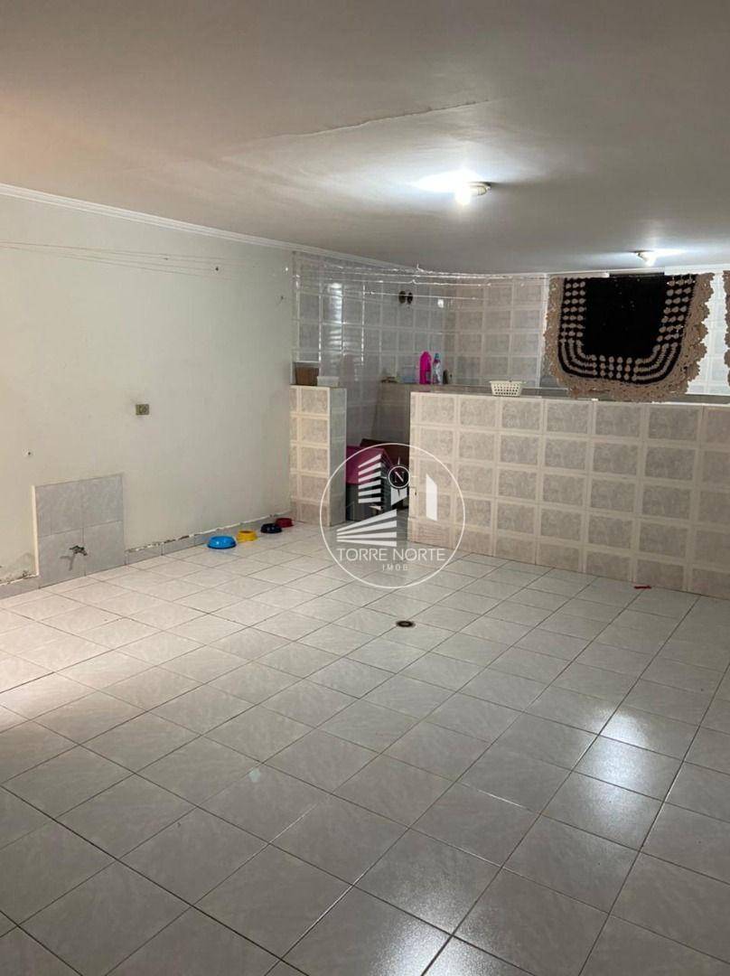 Sobrado à venda com 4 quartos, 250M2 - Foto 19