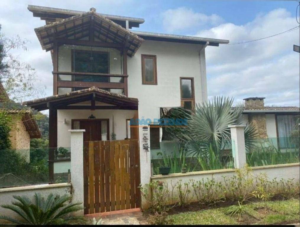 Casa de Condomínio à venda com 5 quartos, 344m² - Foto 2