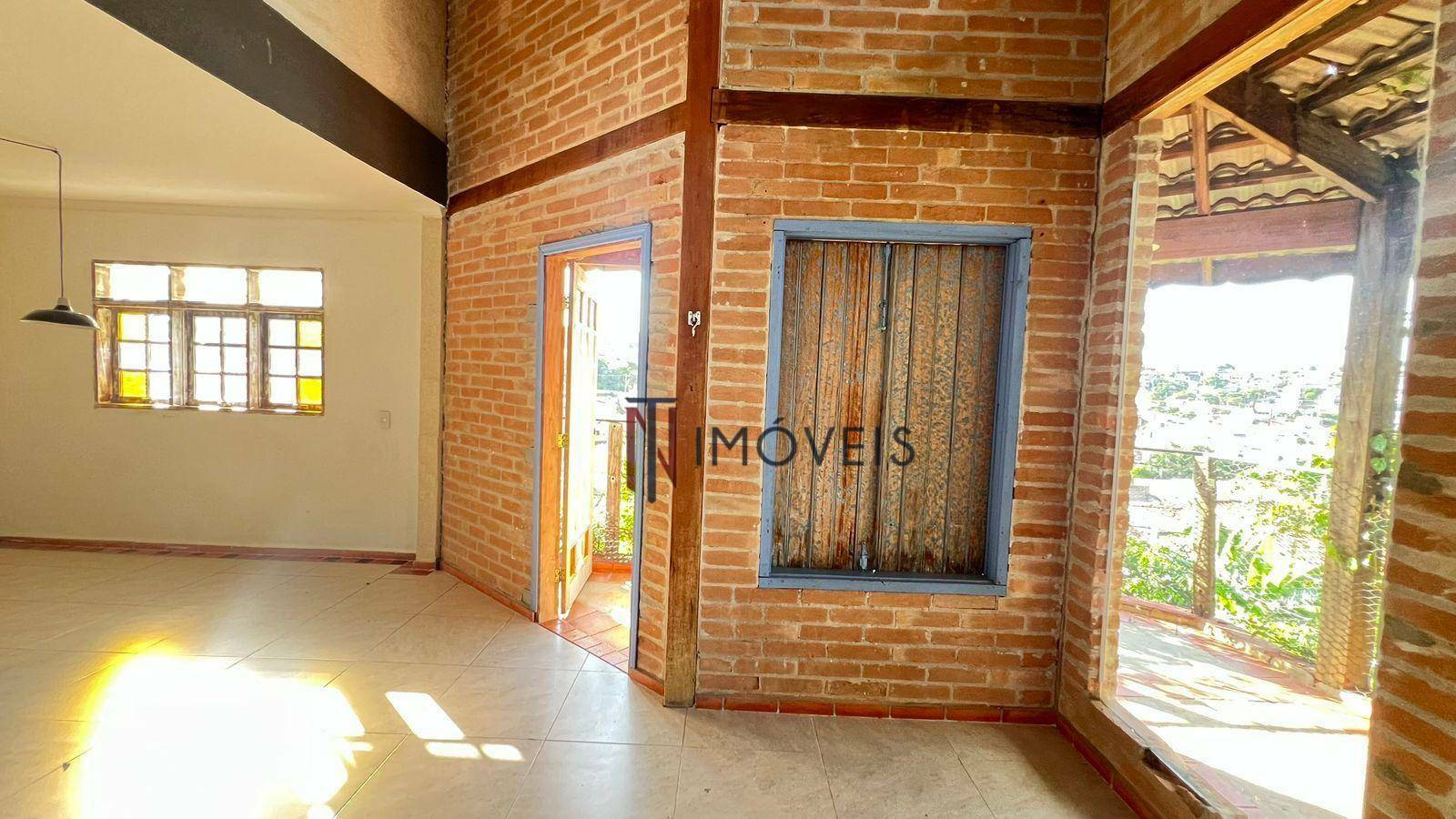 Casa para alugar com 4 quartos, 230m² - Foto 6