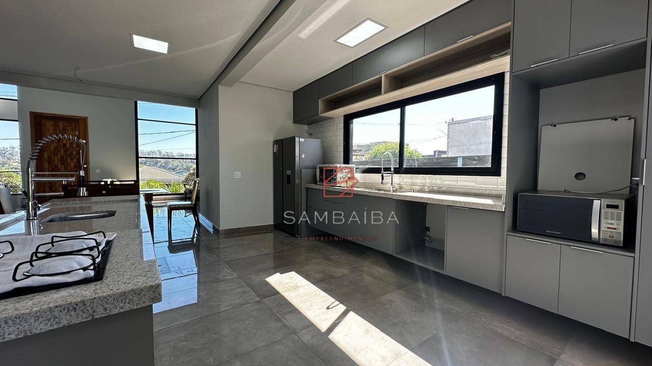 Casa à venda com 4 quartos, 257m² - Foto 5