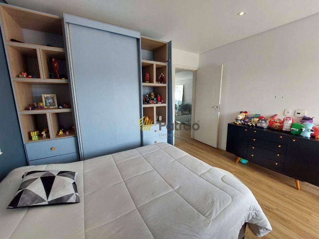 Casa à venda com 4 quartos, 450m² - Foto 18