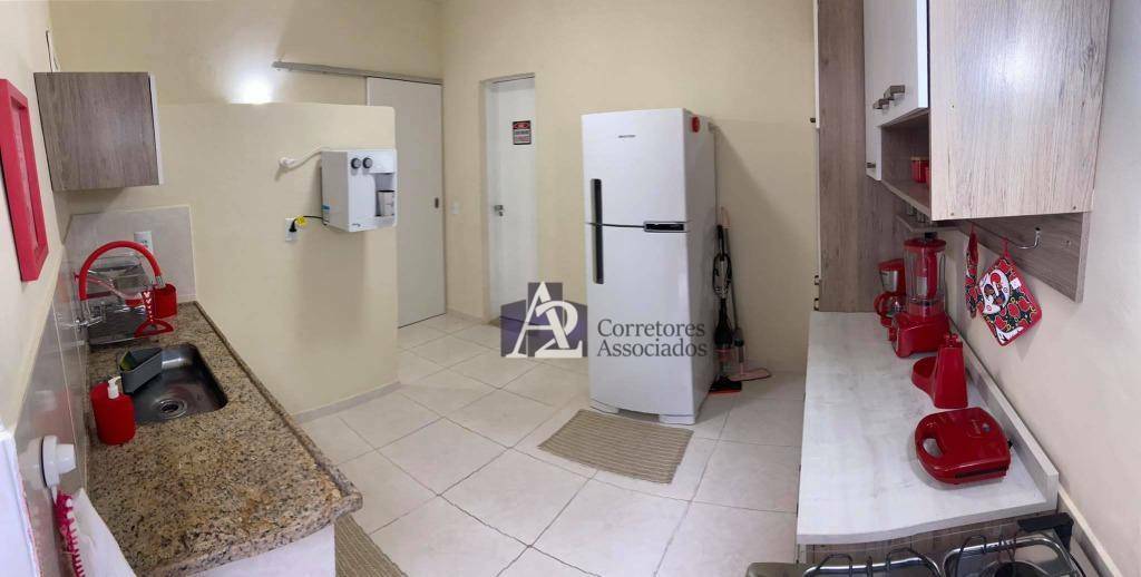 Casa à venda com 5 quartos, 335m² - Foto 8