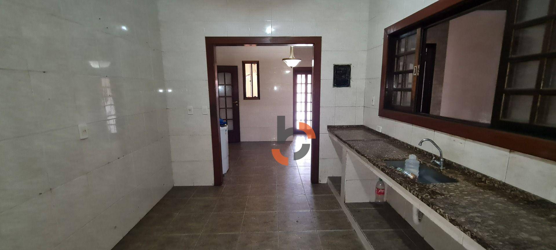 Casa à venda com 4 quartos, 452m² - Foto 27