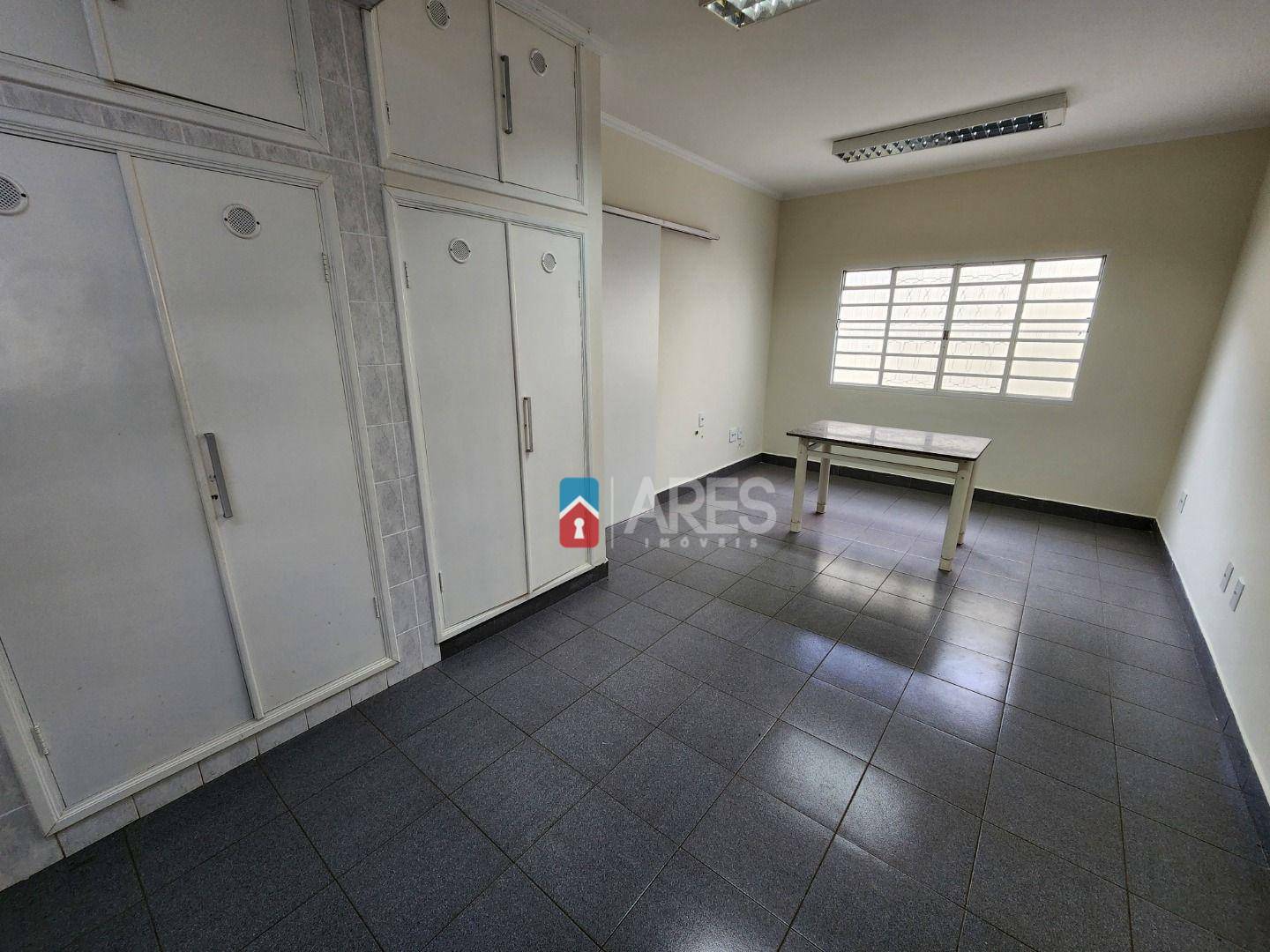 Casa à venda com 4 quartos, 186m² - Foto 10